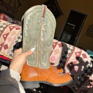 Ariat cowboy boots